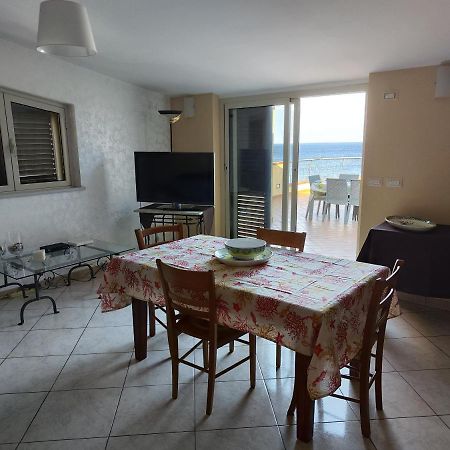 Casa Carmelo Lägenhet Nizza di Sicilia Exteriör bild