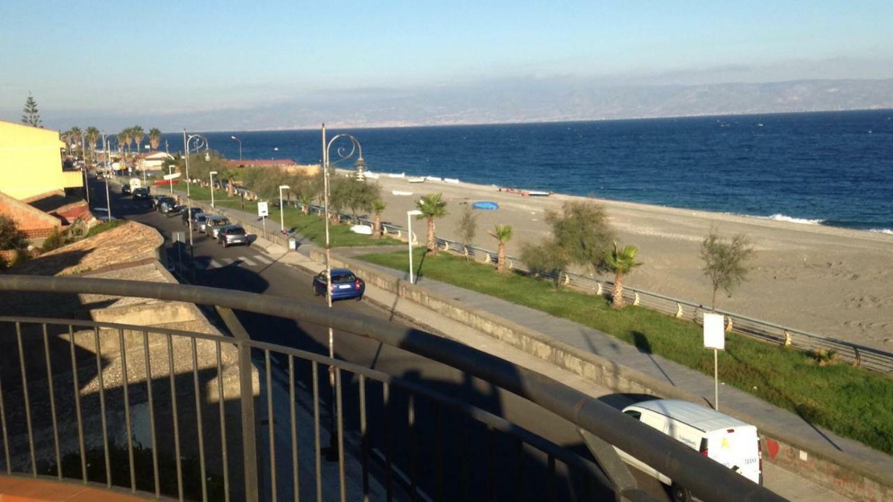 Casa Carmelo Lägenhet Nizza di Sicilia Exteriör bild